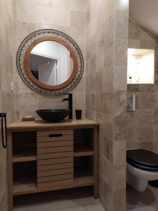 Charmant Studio Au Coeur De Каси Экстерьер фото