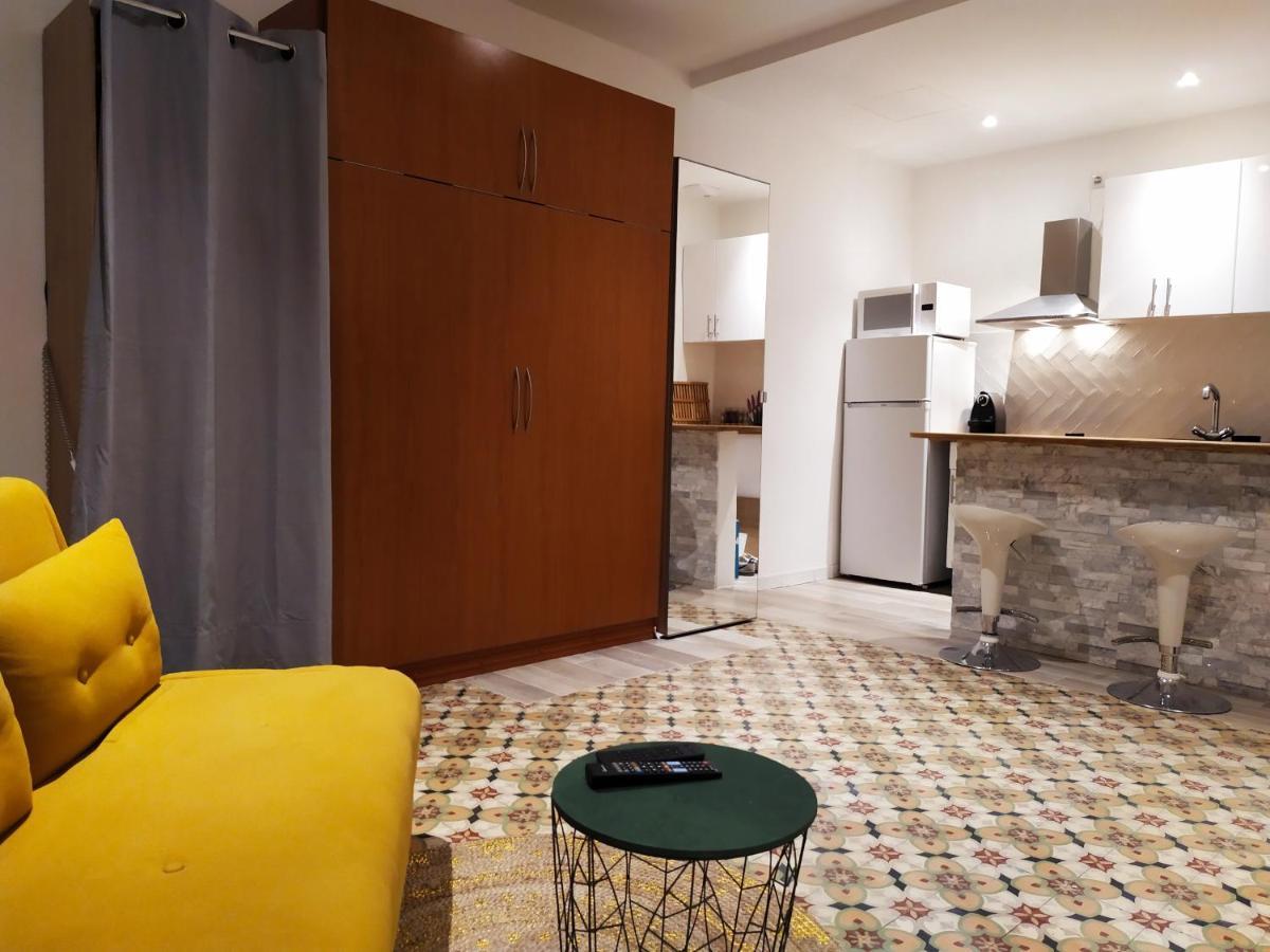 Charmant Studio Au Coeur De Каси Экстерьер фото